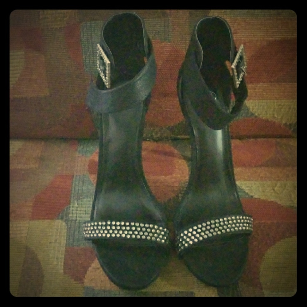 Black heels🖤